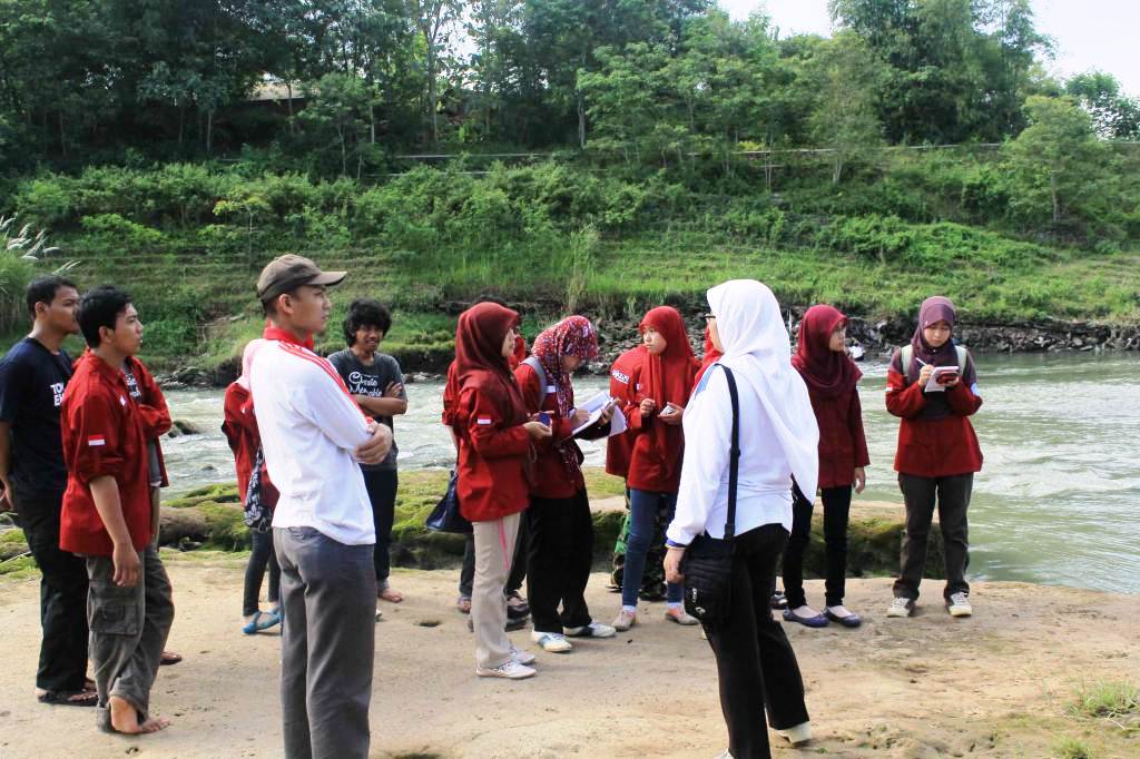 Pengamatan proses fluvial pada tempuran Sungai Opak-Oyo